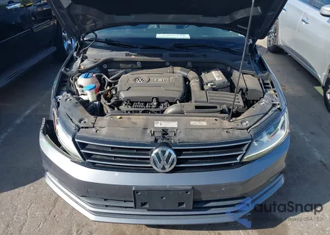 2017 Volkswagen Jetta Sel/Sel Premium z USA, uszkodzony, nr VIN 3VWL17AJ9HM391486